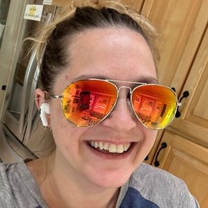 Meet your Posher, Lindsay